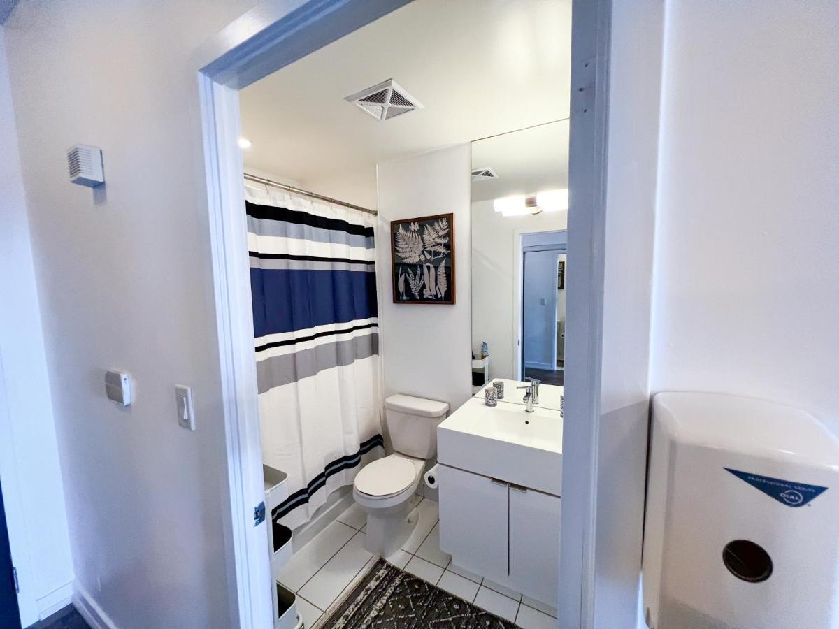 Simply Comfort. Elegant Apartments Dan Lecki Toronto Extérieur photo