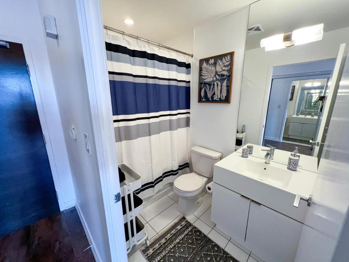 Simply Comfort. Elegant Apartments Dan Lecki Toronto Extérieur photo