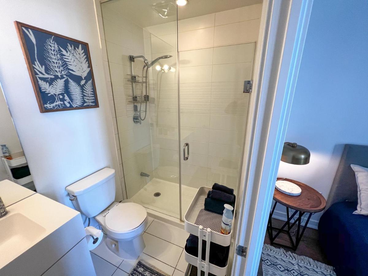 Simply Comfort. Elegant Apartments Dan Lecki Toronto Extérieur photo
