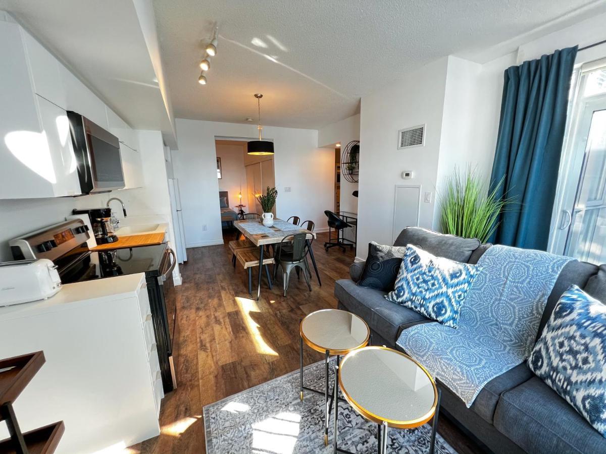Simply Comfort. Elegant Apartments Dan Lecki Toronto Extérieur photo
