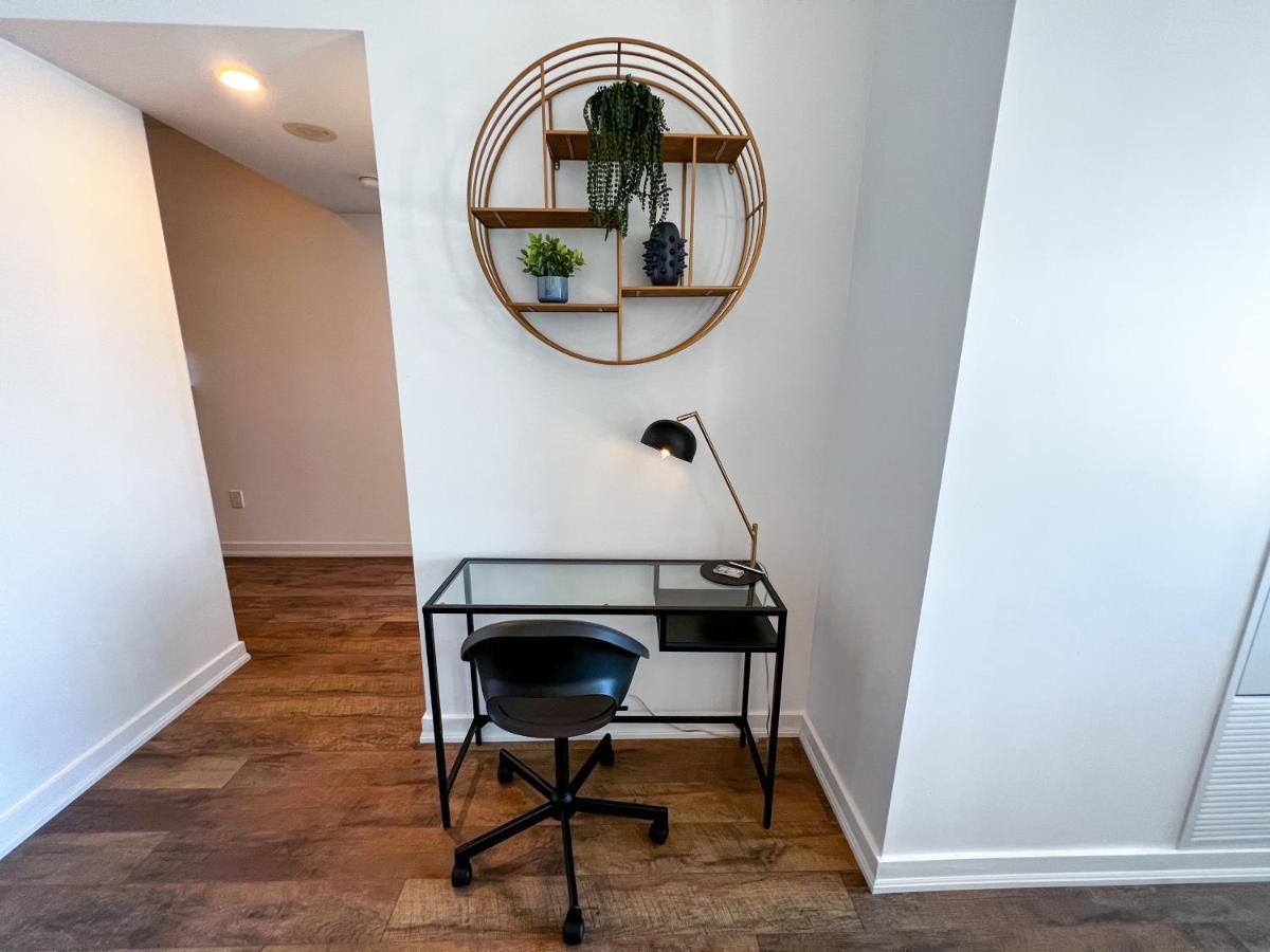 Simply Comfort. Elegant Apartments Dan Lecki Toronto Extérieur photo