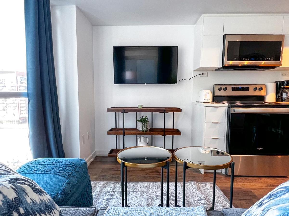 Simply Comfort. Elegant Apartments Dan Lecki Toronto Extérieur photo