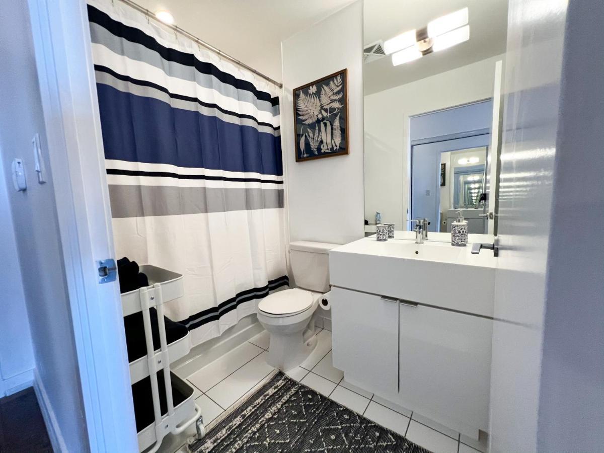 Simply Comfort. Elegant Apartments Dan Lecki Toronto Extérieur photo