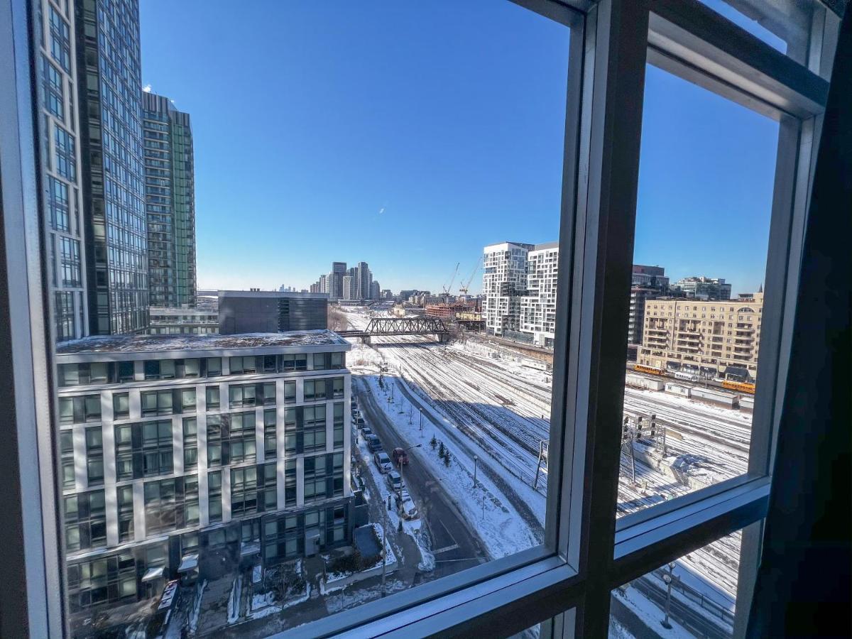 Simply Comfort. Elegant Apartments Dan Lecki Toronto Extérieur photo