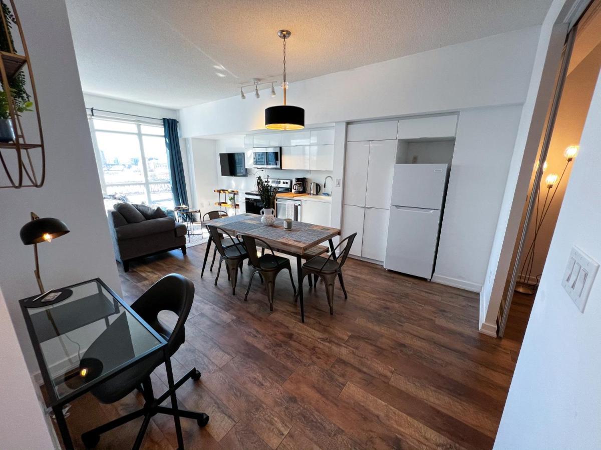 Simply Comfort. Elegant Apartments Dan Lecki Toronto Extérieur photo